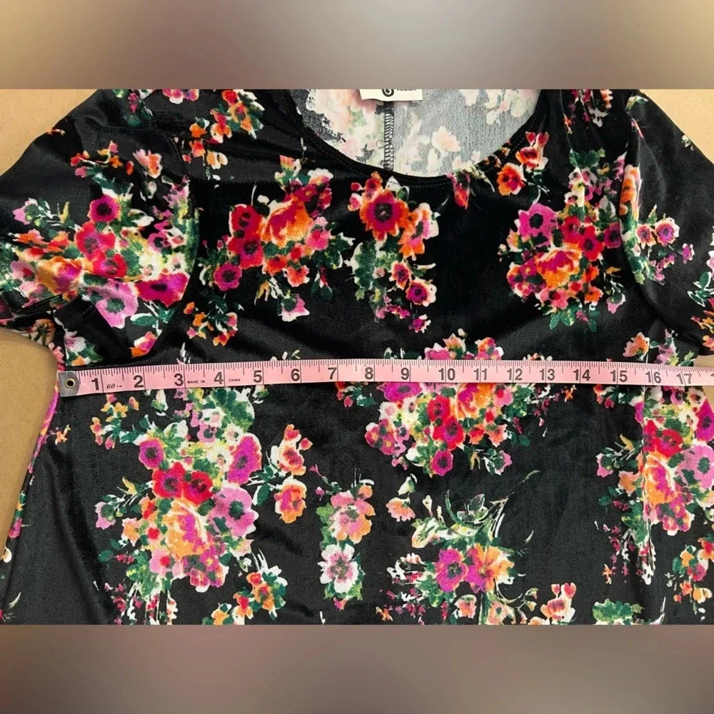 Show Me Your MuMu Velvet Mini Dress in Bohemian Black Bouquet Size Medium - Picture 10 of 10